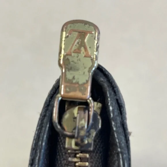 Louis Vuitton Damier Ebene Porte-Monnaie Zippy Wallet - Preowned - Picture 13 of 14